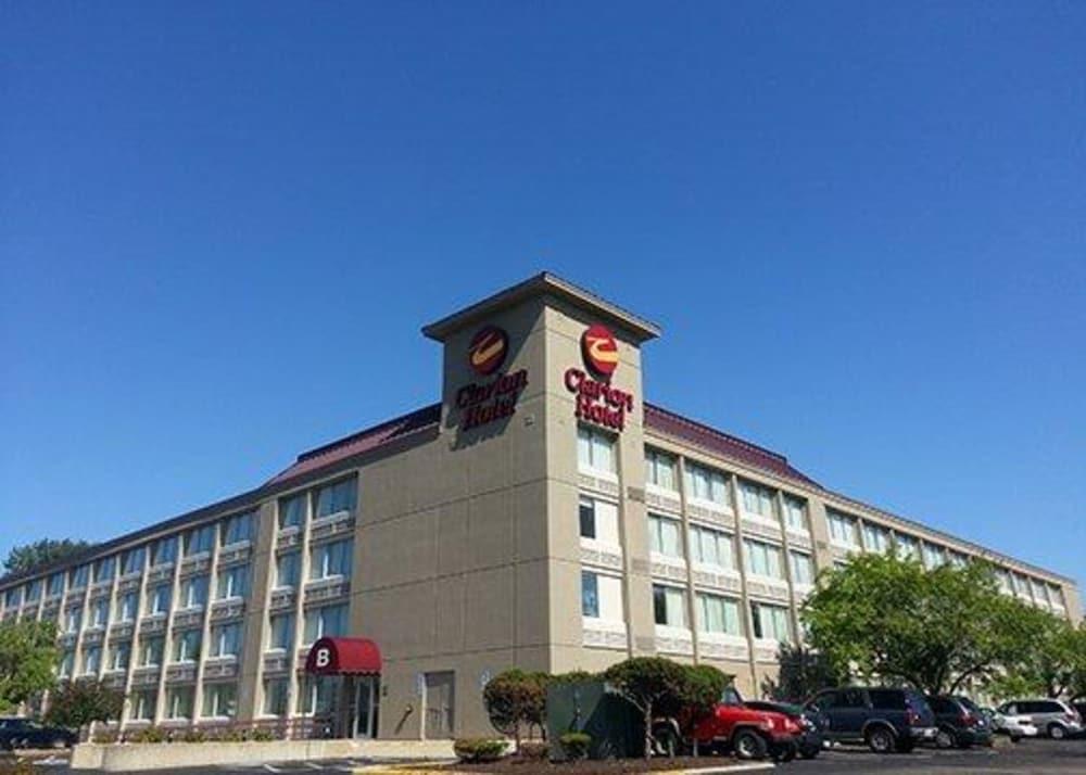 Clarion Hotel&Centro de Convenciones Joliet Exterior foto